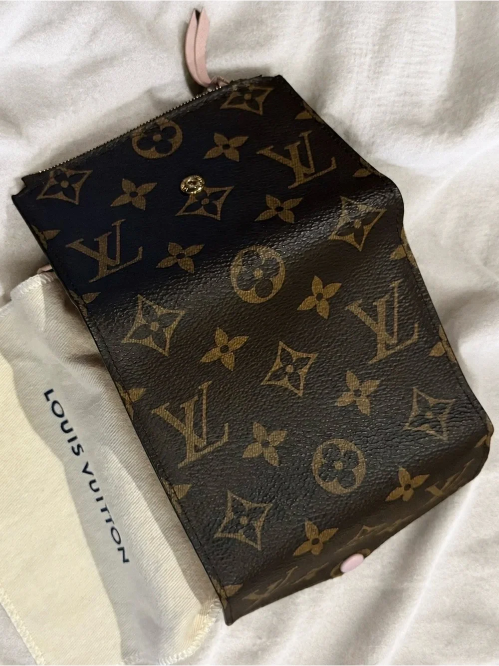 NWT Louis Vuitton • Victorine Wallet • Signature Monogram Rose Ballerine • M6236